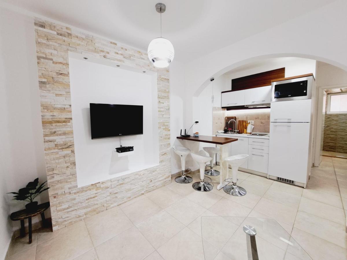 Paunovic Apartment *