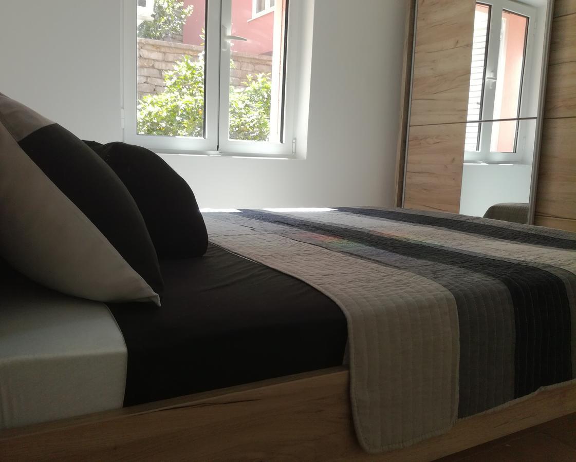 Paunovic Apartment Tivat